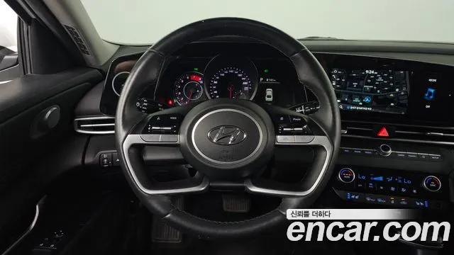 Hyundai AVANTE Avante (CN7) — Фото автомобиля 13