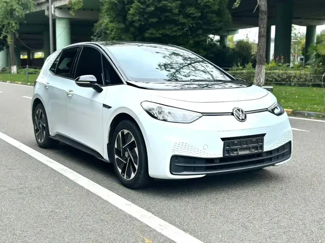 Volkswagen ID.3 — Фото автомобиля 3
