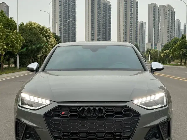 Audi S4 — Фото автомобиля 2
