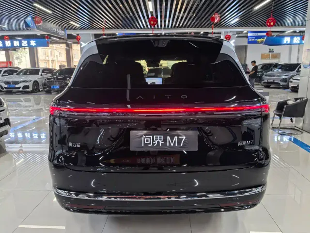 Aito M7 — Фото автомобиля 6