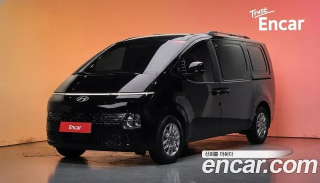 Фотография автомобиля — Hyundai Staria
