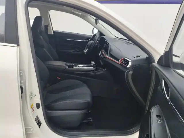 Changan Oushang X5 — Фото автомобиля 8