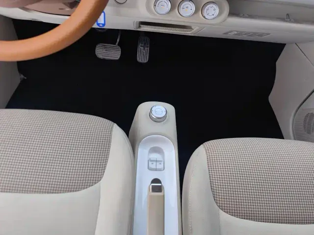 Wuling Hongguang Mini EV — Фото автомобиля 16