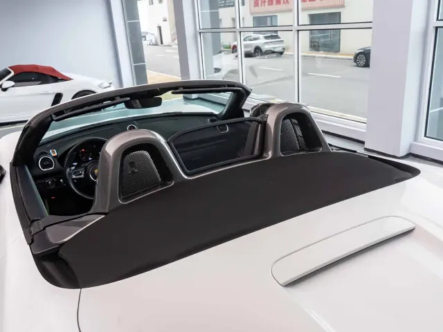 Porsche 718 — Фото автомобиля 6
