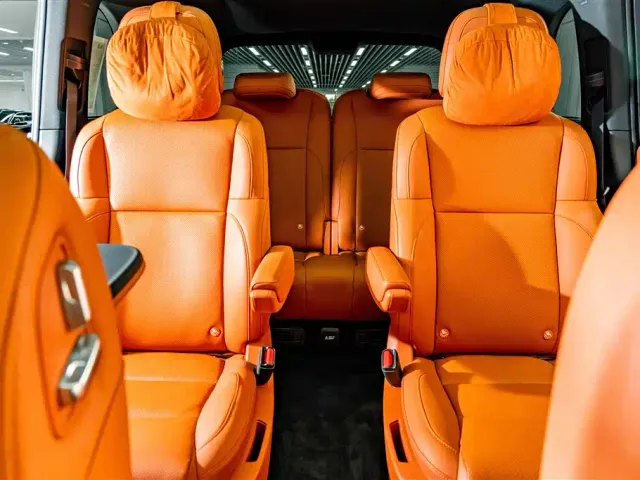 Li Auto L8 — Фото автомобиля 28