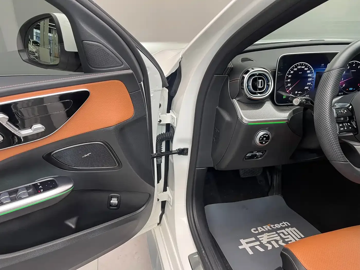 Mercedes-Benz Mercedes-Benz C-Class 2022 Facelift C 260 L Sport — Фото автомобиля 19