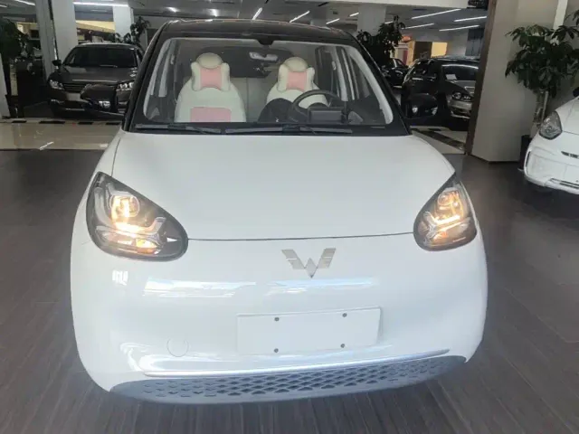 Wuling Bingo — Фото автомобиля 2