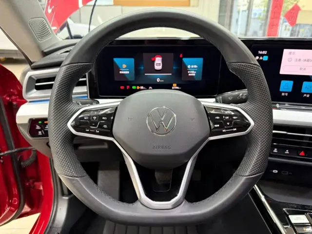 Volkswagen Lamando — Фото автомобиля 11