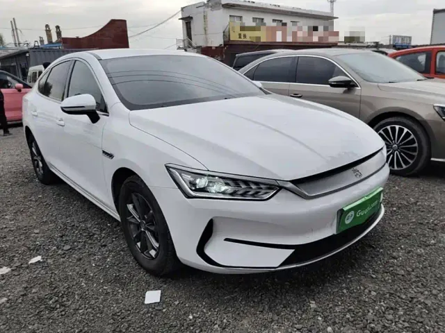 BYD Qin PLUS — Фото автомобиля 3