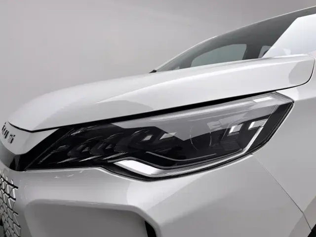 Maxus Dajia 5 — Фото автомобиля 7