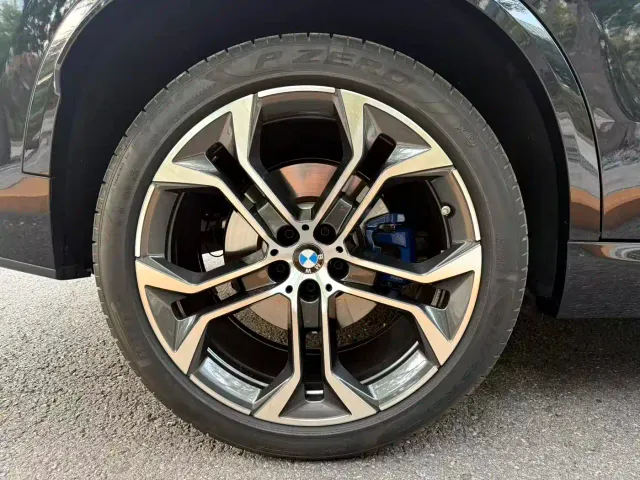 BMW X5 — Фото автомобиля 13