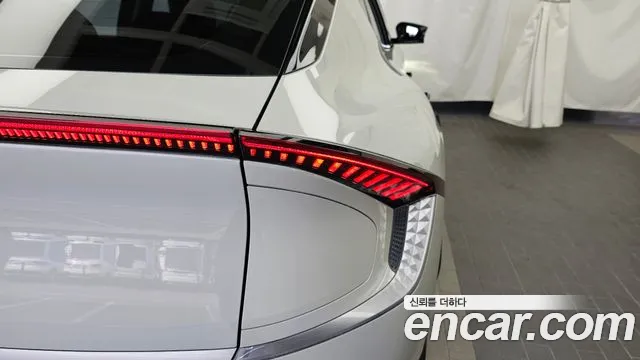 Kia EV6 — Фото автомобиля 21