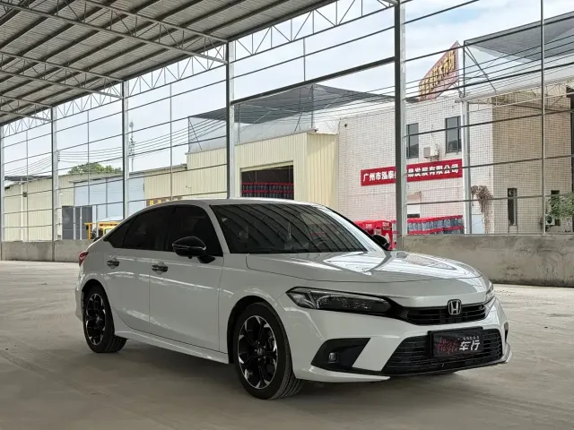 Honda Civic — Фото автомобиля 3