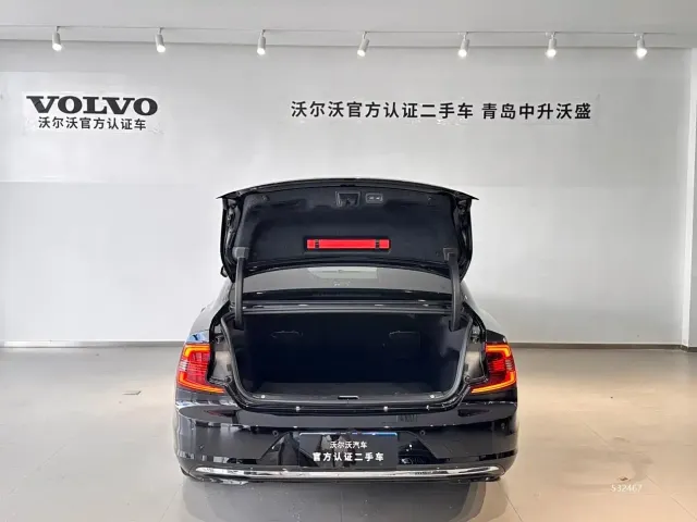 Volvo S90 — Фото автомобиля 8