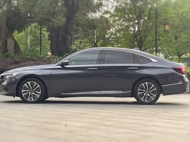 Honda Accord — Фото автомобиля 5