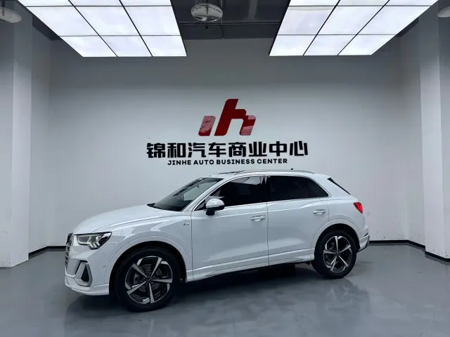 Audi Q3 — Фото автомобиля 5