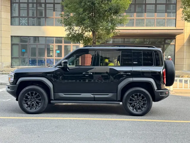 BYD FangChengBao Leopard 5 — Фото автомобиля 14