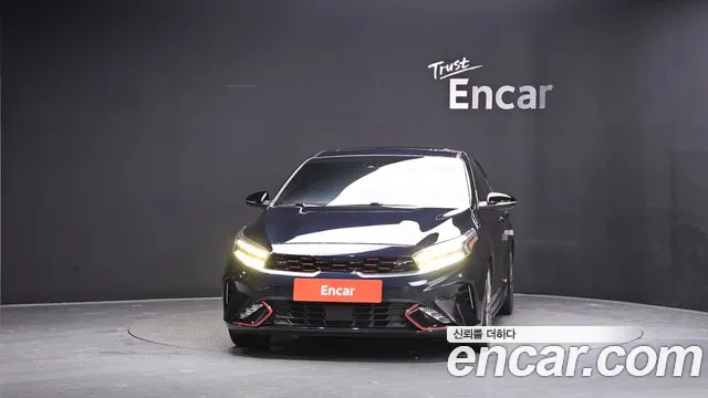Kia K3 Новый K3 2 поколение 1.6 Turbo GT 5 дверей — Фото автомобиля 3