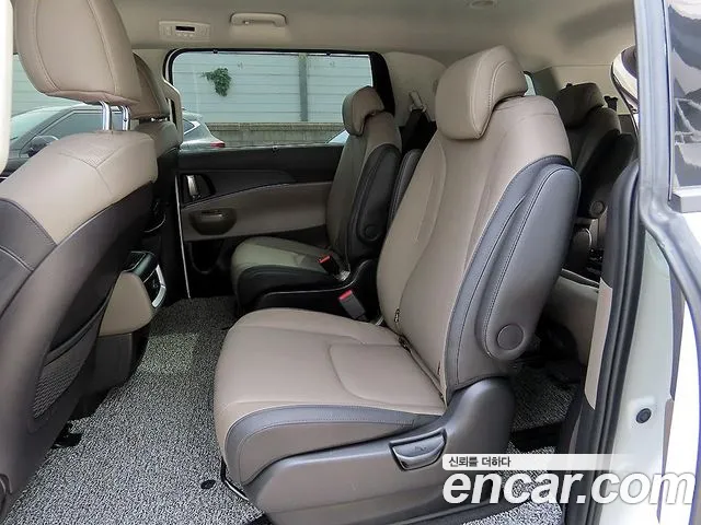 Kia Canival Новый Carnival 4 поколение Бензин 9 мест Noblesse — Фото автомобиля 6