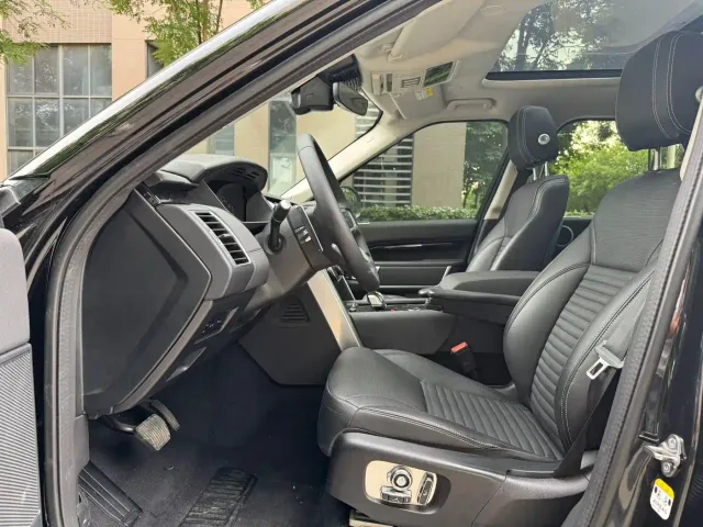Land Rover Discovery — Фото автомобиля 6