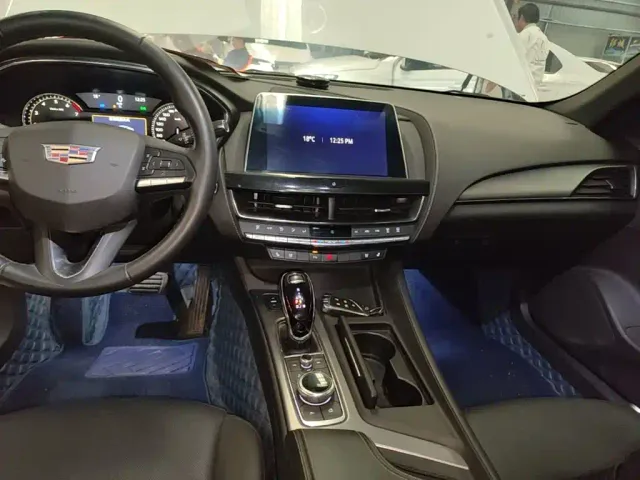 Cadillac CT5 — Фото автомобиля 12