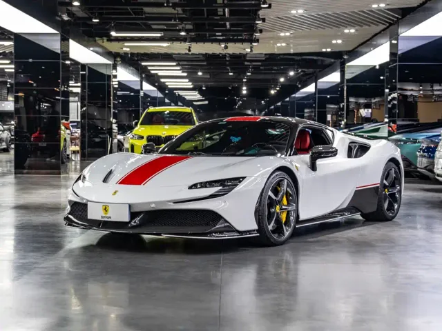 Фотография автомобиля — Ferrari SF90