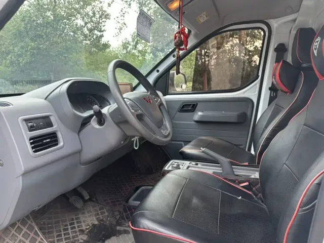 Wuling Yangguang — Фото автомобиля 19