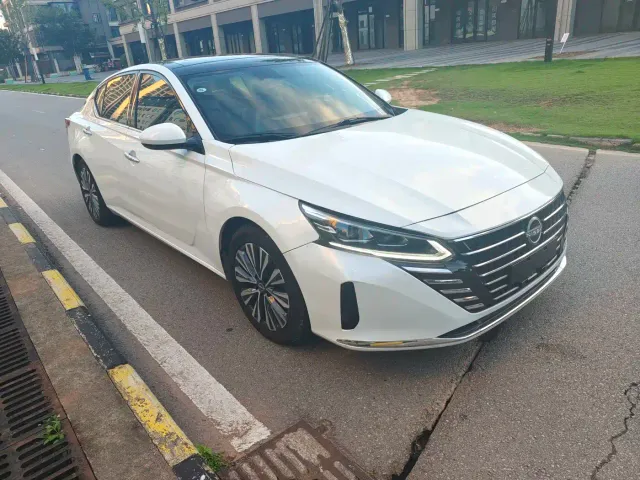Nissan Teana — Фото автомобиля 2
