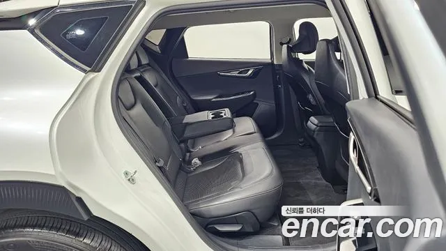 Kia EV6 — Фото автомобиля 12
