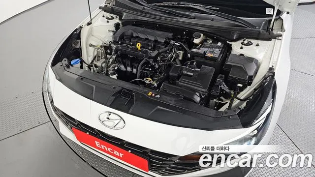 Hyundai Avante CN7 — Фото автомобиля 5