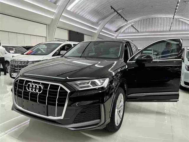 Audi Q7 — Фото автомобиля 5