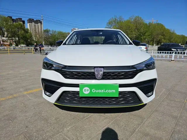 Roewe i5 — Фото автомобиля 2