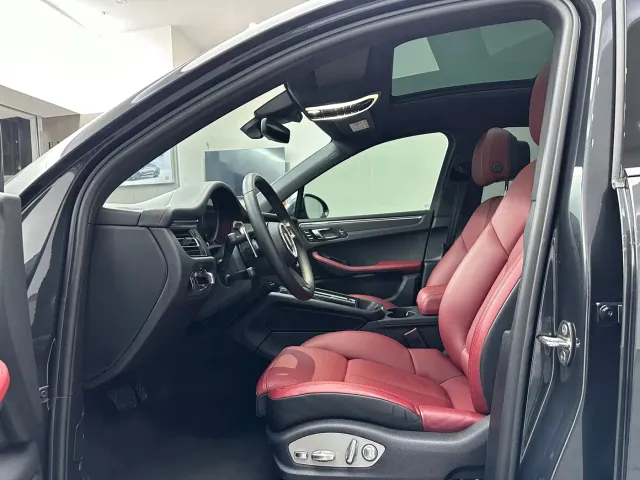 Porsche Macan — Фото автомобиля 10