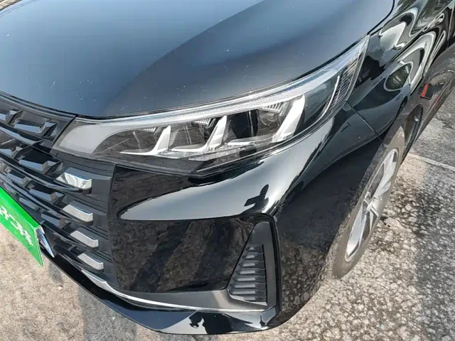 GAC Trumpchi M6 — Фото автомобиля 23