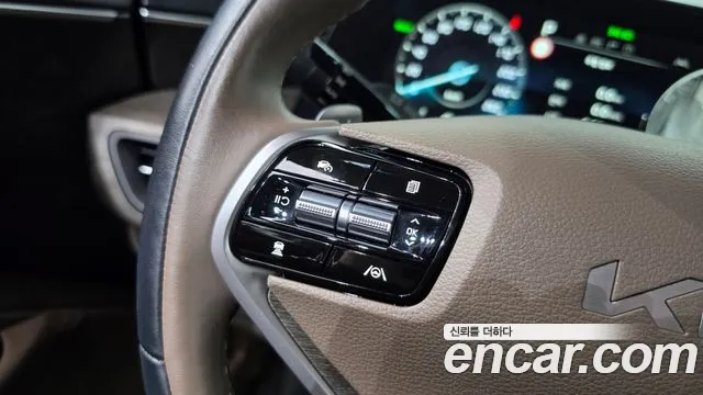 Kia K8 Hybrid — Фото автомобиля 21