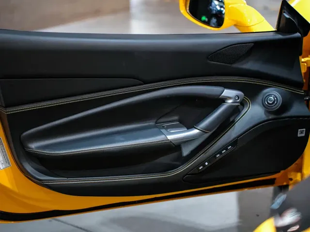 Ferrari F8 — Фото автомобиля 16