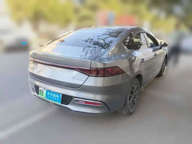 BYD Qin PLUS — Фото автомобиля 5