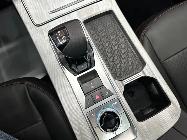 Jetour X70 Plus — Фото автомобиля 16