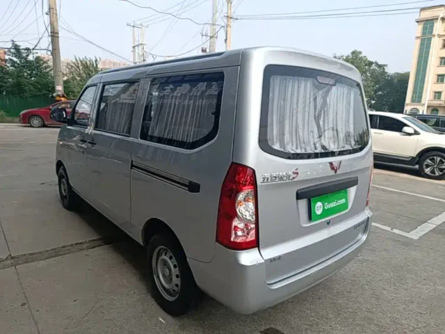 Wuling Rongguang S — Фото автомобиля 4