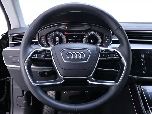 Audi A8 — Фото автомобиля 16