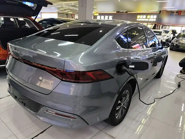 BYD Qin PLUS — Фото автомобиля 6
