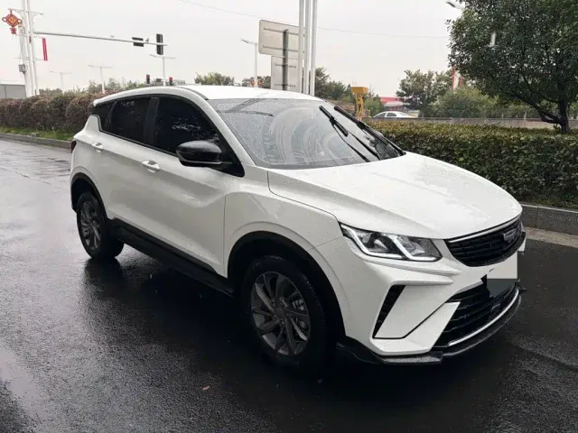 Geely Binyue — Фото автомобиля 3
