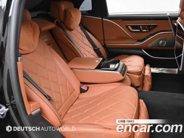 Mercedes-Benz S-Class — Фото автомобиля 12