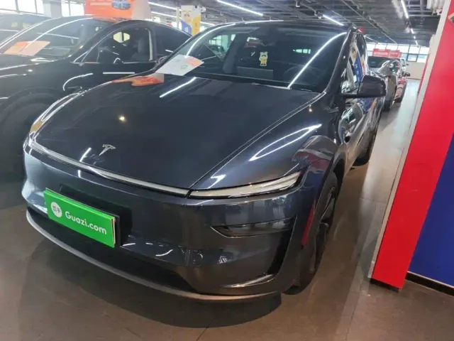 Фотография автомобиля — Tesla Model Y