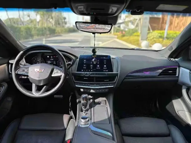 Cadillac Cadillac CT5 2025 Model 28T Urban Sport Edition — Фото автомобиля 5