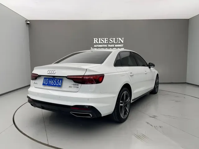 Audi Audi A4L 2022 40 TFSI Luxury Dynamic — Фото автомобиля 4