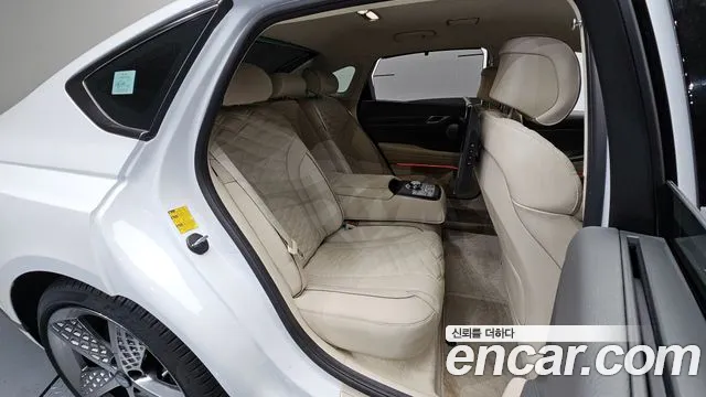 Genesis G80 Бензин 2.5 турбо AWD — Фото автомобиля 11