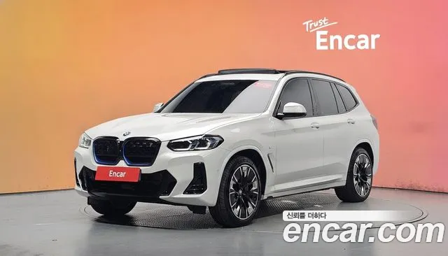 Фотография автомобиля — BMW iX3 G08 (2020–2024)