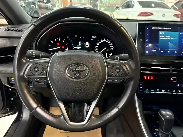 Toyota Avalon — Фото автомобиля 8