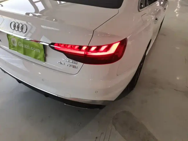 Audi A4L — Фото автомобиля 7
